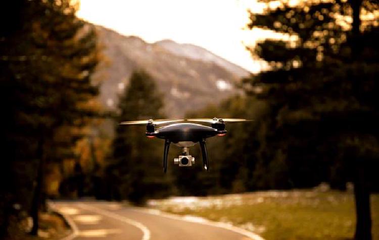Искусство фотосъемки с беспилотника: Получение потрясающих снимков с воздуха